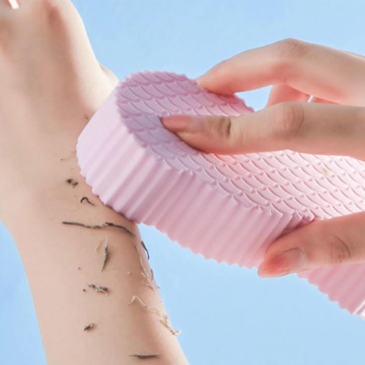Exfoliating Bath Sponge – Gentle Deep Cleaning